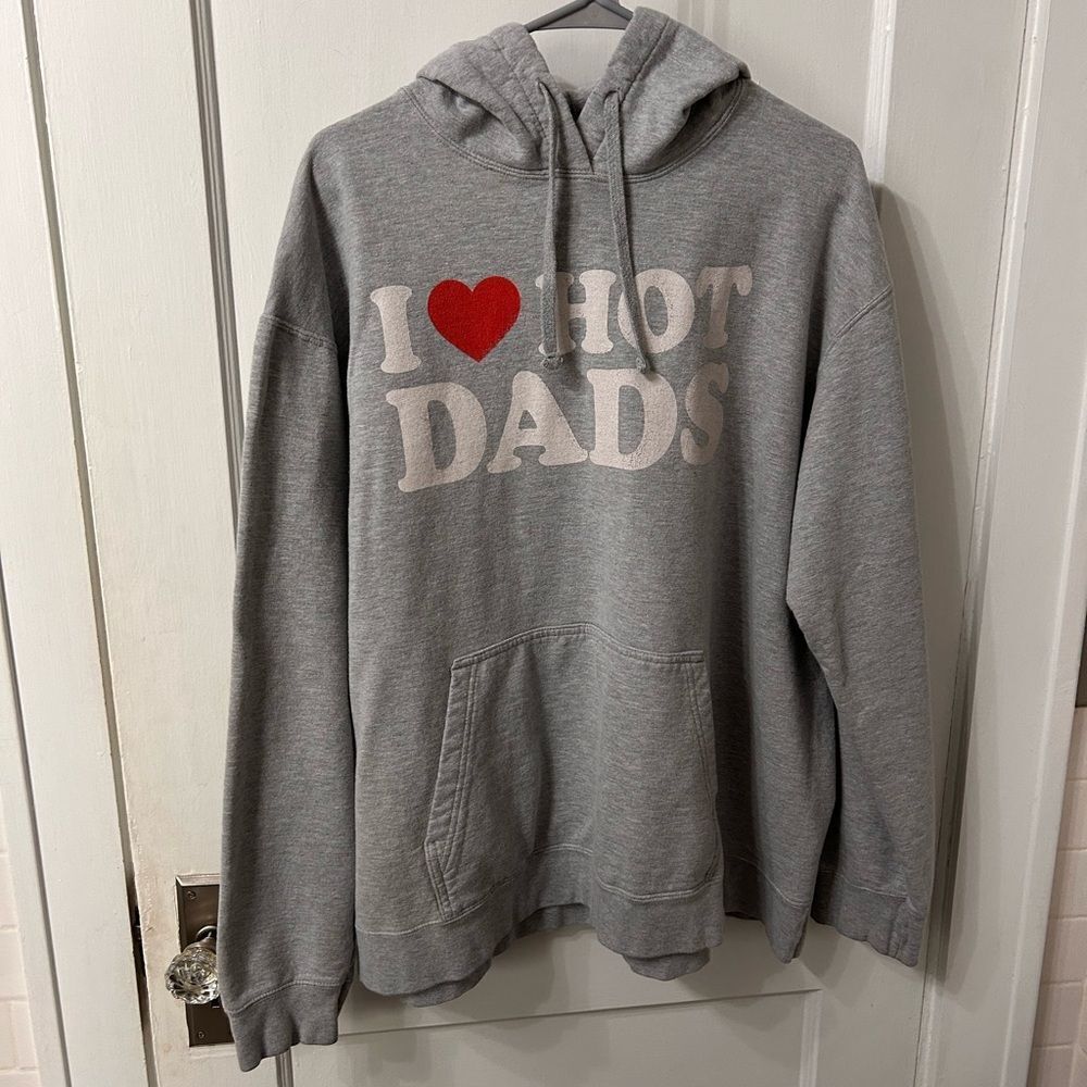 Gray 'I Love Hot Dads' Hoodie